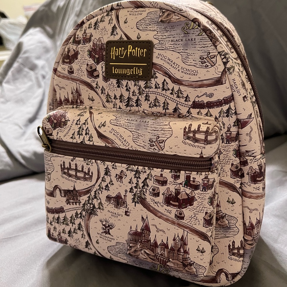 Loungefly Harry Potter School Grounds Mini Backapack